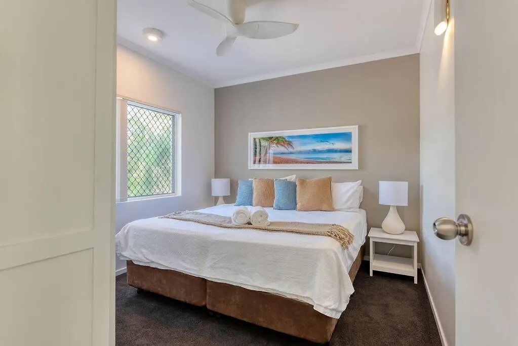 Tropical Nites Executive Townhouse Apartman Port Douglas